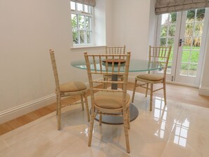 Dining - The Lodge House, Galgate (Lancaster)