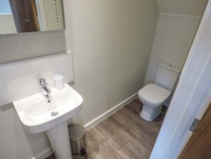 Shower - Charming Bramshurst in Upwey (Weymouth)