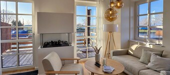 Pirate's treasure-private spa, fireplace, sea view & gym