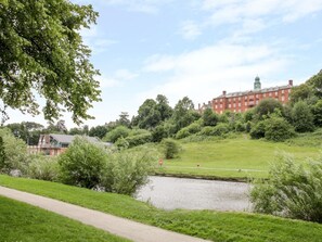 Property grounds - Ensdon Lea Cottage, Nesscliffe (Shrewsbury)