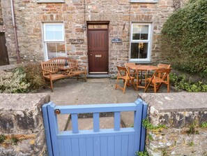 Outdoor dining - Rock House, Broad Haven (Haverfordwest)