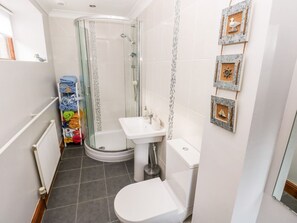 Shower - Rock House, Broad Haven (Haverfordwest)
