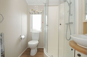 Shower - T/B Lodge 69 at Riviera Bay Retreat (Brixham)