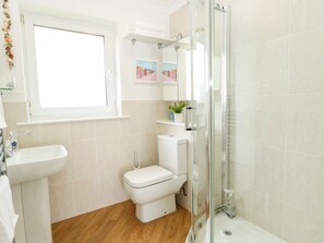 Shower - Gull Cottage, Kessingland (Lowestoft)