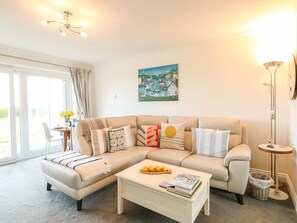 Living area - Gull Cottage, Kessingland (Lowestoft)