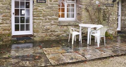 The Smithy in Advent, Cornwall