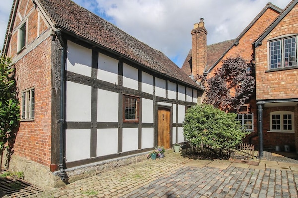 Courtyard Cottage
