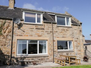 Outdoor dining - Clyne Cottage, Elgin (Elgin)