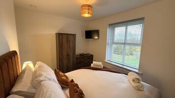 7 bedrooms, WiFi