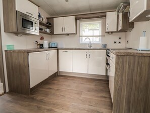 Private kitchen - Delta Superior, Ruthin (Ruthin)