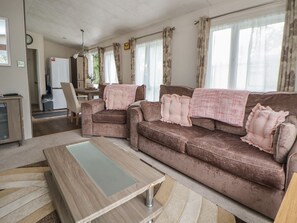 Living area - Delta Superior, Ruthin (Ruthin)