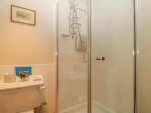 Shower - Flora's Barn, Crowcombe (Taunton)