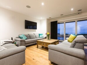 Fireplace - Chy Lowen: Stunning Retreat in St Ives (St. Ives)