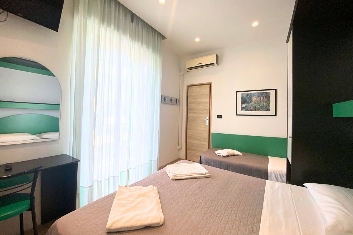 Standard-Dreibettzimmer