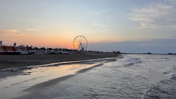 Spiaggia privata nelle vicinanze, sabbia bianca, un bar sulla spiaggia