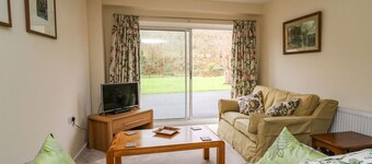 Salmon Cottage, Llanwrthwl