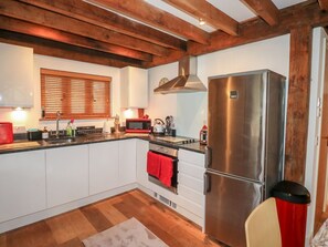 Dishwasher, high chair - Honeypot Lodge, Camelford (Camelford)