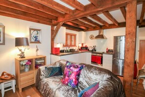 Living area - Honeypot Lodge, Camelford (Camelford)