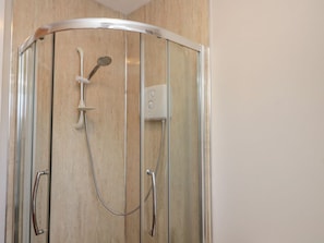 Shower - Beck View, Pickering (Pickering)
