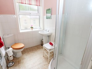 Shower - South View, Gunnerside, Reeth (Richmond)