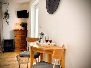 Dining - The Studio, Crackington Haven. (Bude)