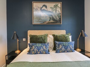 WiFi - Saxon Pricess Suite, Loftus (Saltburn-by-the-Sea)