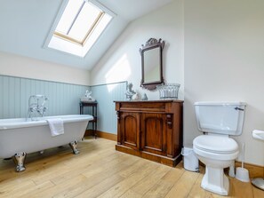 Shower - Bousdale Mill Cottage, Great Ayton (Guisborough)