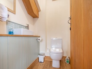 Shower - Bousdale Mill Cottage, Great Ayton (Guisborough)