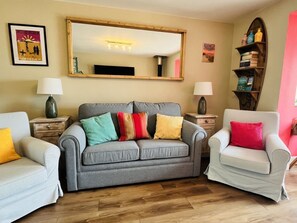 Living area - Kippy Cottage, Porthtowan (Truro)