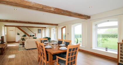 Spinney View, Cockshutt