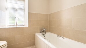 Shower - Field Head House, Hawkshead (Ulverston)