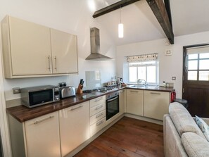 Private kitchen - Blakey, Moorsholm: A Cozy Retreat (Saltburn-by-the-Sea)