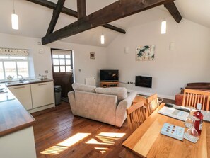 Living area - Blakey, Moorsholm: A Cozy Retreat (Saltburn-by-the-Sea)