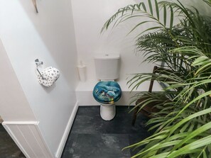Shower - Saints Cottage, Scarborough (Scarborough)