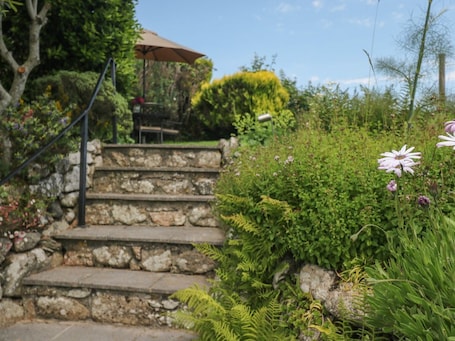 Property grounds. The Hayloft, St Neot