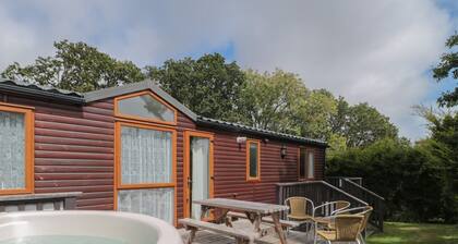 Birch, Swanage, Dorset. 2-bed.