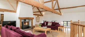 Owl Barn, Leominster, Smart TV