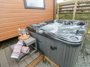 Terrace/patio - Seahorse Retreat, Little Haven (Haverfordwest)