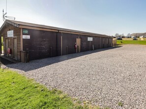 Exterior - Rowan Hobbit Pod, Cowbridge (Bont-Faen)