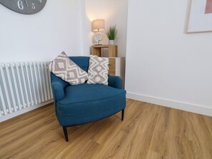 Living area - Glenholme Apartment 4, Redcar (Redcar)