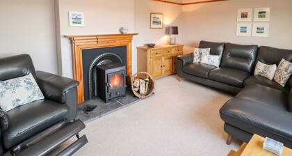 Ar Dachaigh, Lochmaddy, North Uist