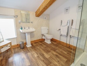 Shower - Ascot, Overton near Ellesmere. (Wrexham)