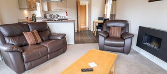 Oak Lodge, Beaconsfield Holiday Park