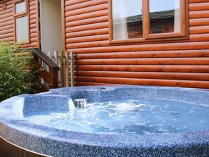 Baignoire à remous extérieure
