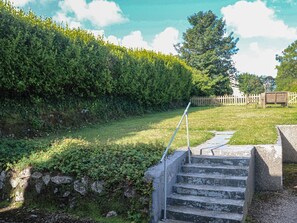 Property grounds - 28 Guildford Road, Hayle (Hayle)