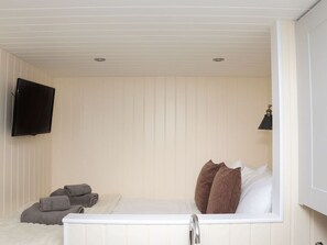 WiFi - Hillside Hut is near Ashbourne (Ashbourne)