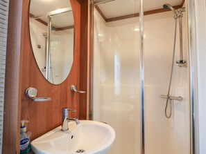 Shower - Explore No 35 MP Billing Aquadrome (Northampton)