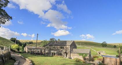 Charming Hallbeck Home in Buckden