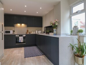 Private kitchen - Alexandra Retreat, Sutton-In-Ashfield (Sutton-in-Ashfield)