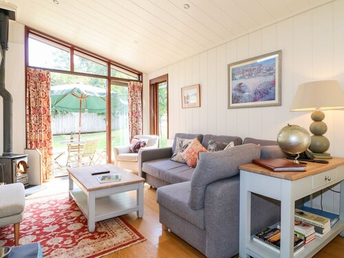 TICKENCOTE, stylish interior, WiFi, Exton